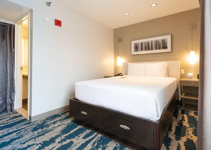 Felix Hotel