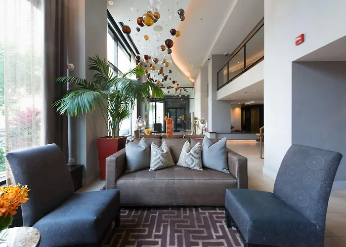 Felix Hotel 4*