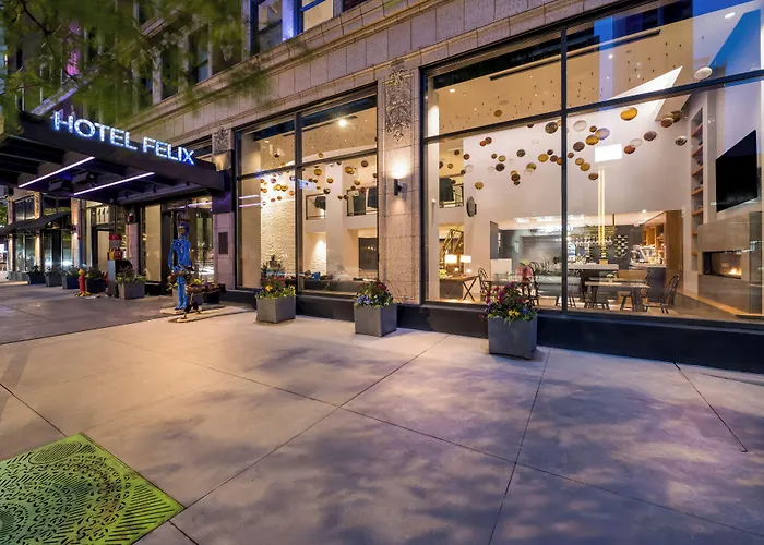 Felix Hotel 4*